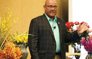 Raska Helps Florists Wow Brides at SAF’s One-Day Profit Blast in Austin