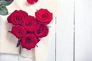 Newspaper Digs into Cost of VDay Roses — and Comes Out on Florists’ Side